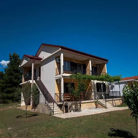 Family Friendly Seaside Seline, Paklenica - 25504 Apartamento