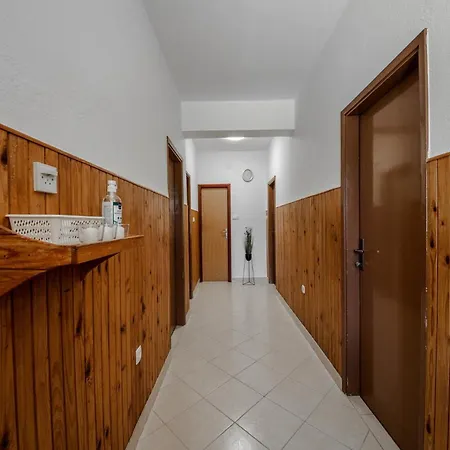 Family Friendly Seaside Seline, Paklenica - 25504 Starigrad Paklenica