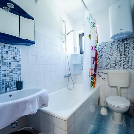 Family Friendly Seaside Seline, Paklenica - 25504 Apartment Starigrad Paklenica