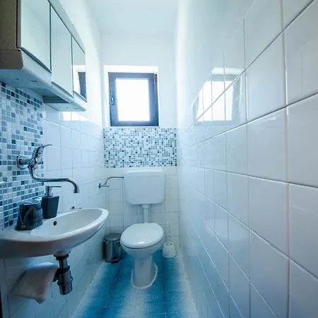Apartment Family Friendly Seaside Seline, Paklenica - 25504