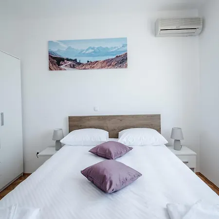Apartment Family Friendly Seaside Seline, Paklenica - 25504