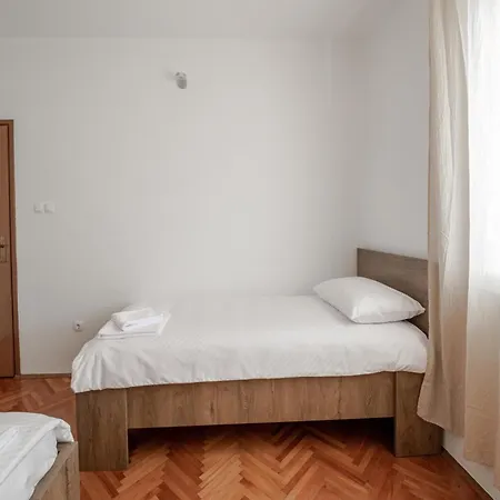 Apartment Family Friendly Seaside Seline, Paklenica - 25504 *