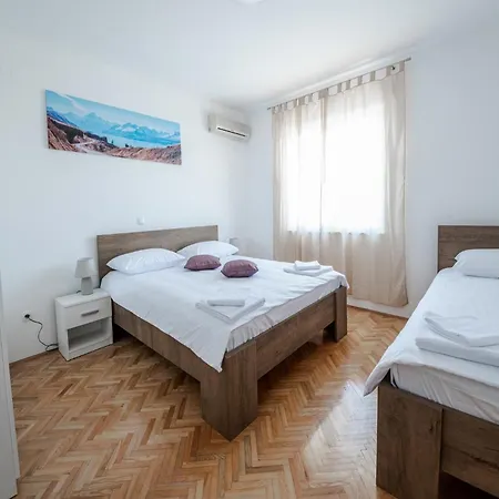 Apartment Family Friendly Seaside Seline, Paklenica - 25504 Starigrad Paklenica