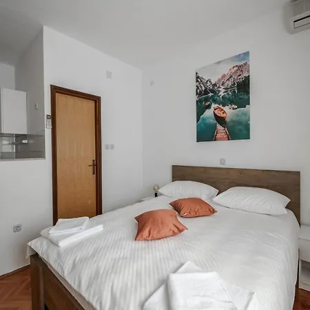 Family Friendly Seaside Seline, Paklenica - 25504 Apartment *